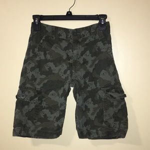 Levi’s Camo khaki shorts